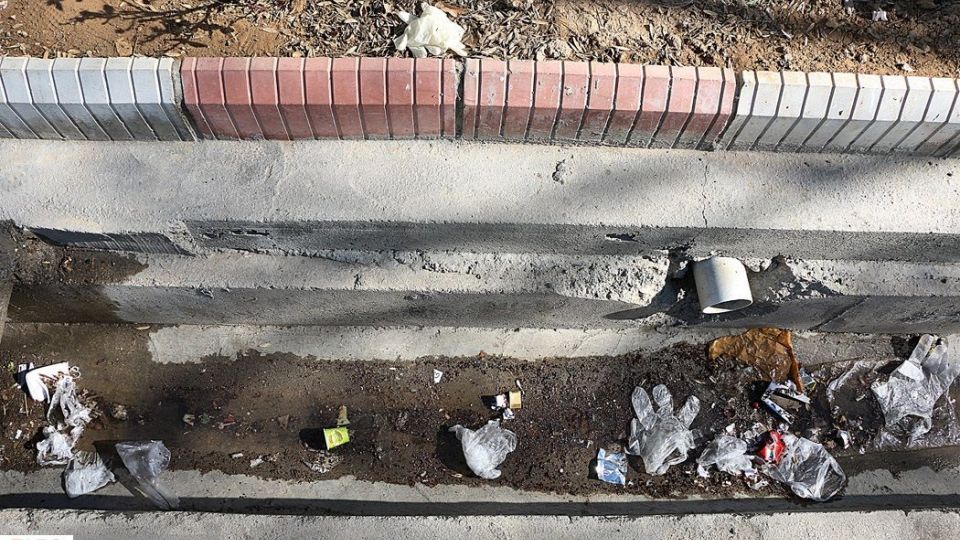 ماسک و دستکش‌های مصرف‌شده معضل این‌روزهای شهر