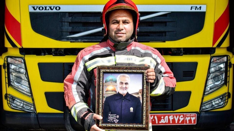 جای یک مرد در ۱۳ رجب خالیست