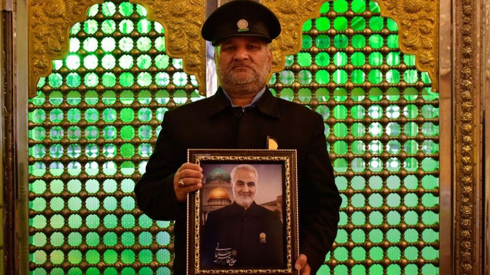 جای یک مرد در ۱۳ رجب خالیست