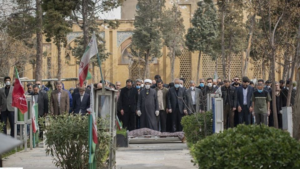 تدفین پیکر فاطمه رهبر