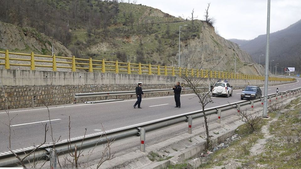 ریزش کوه در آزاد راه تهران - شمال