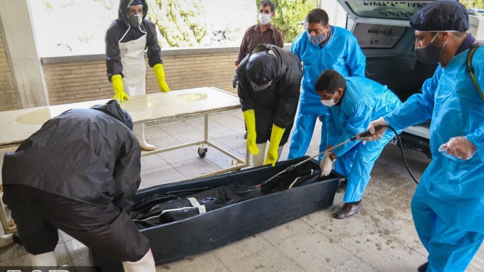 کفن و دفن متوفیان به دنبال شیوع کرونا