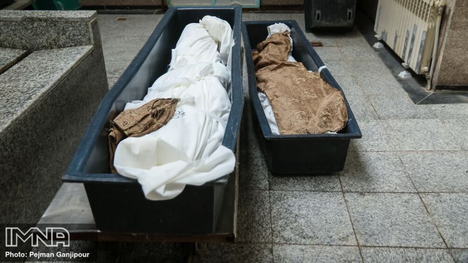 کفن و دفن متوفیان به دنبال شیوع کرونا