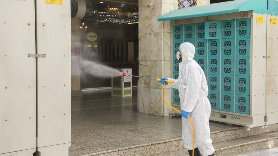 عملیات ضدعفونی در کربلای معلی