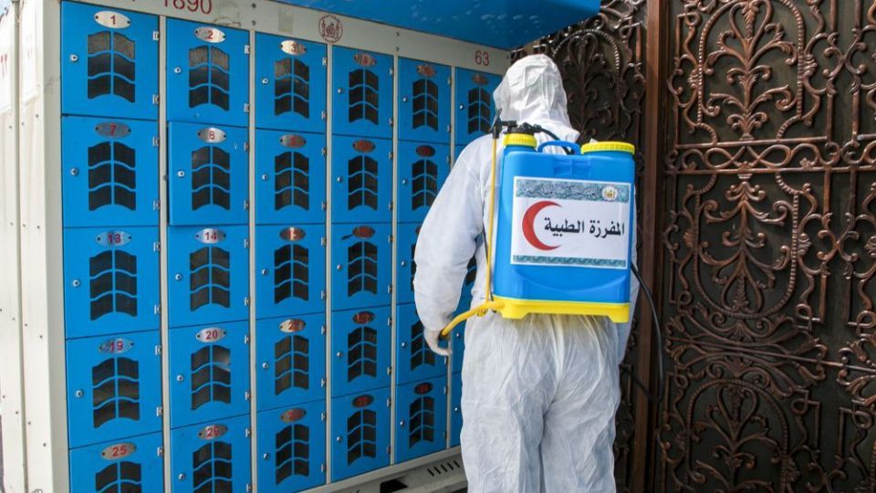 عملیات ضدعفونی در کربلای معلی