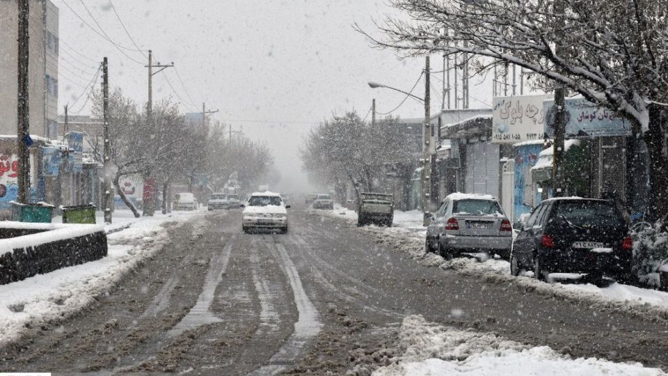 بارش اولین برف بهاری در قوچان