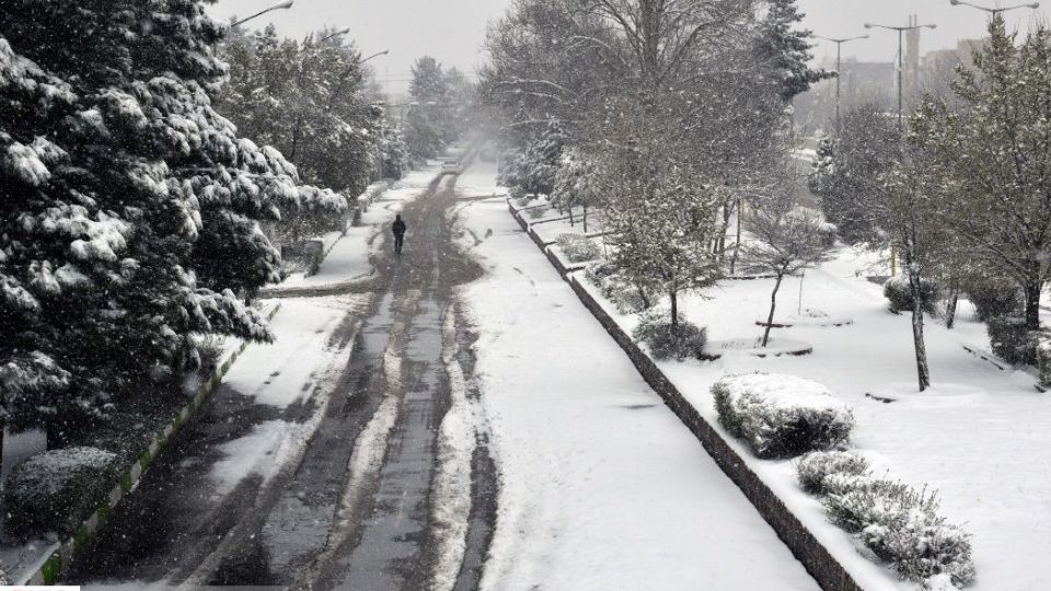 بارش اولین برف بهاری در قوچان
