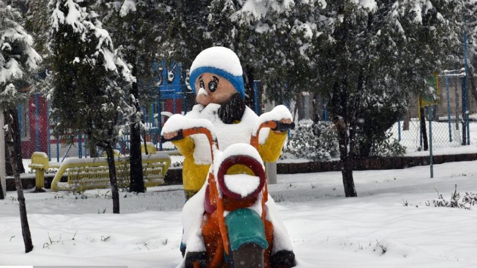 بارش اولین برف بهاری در قوچان