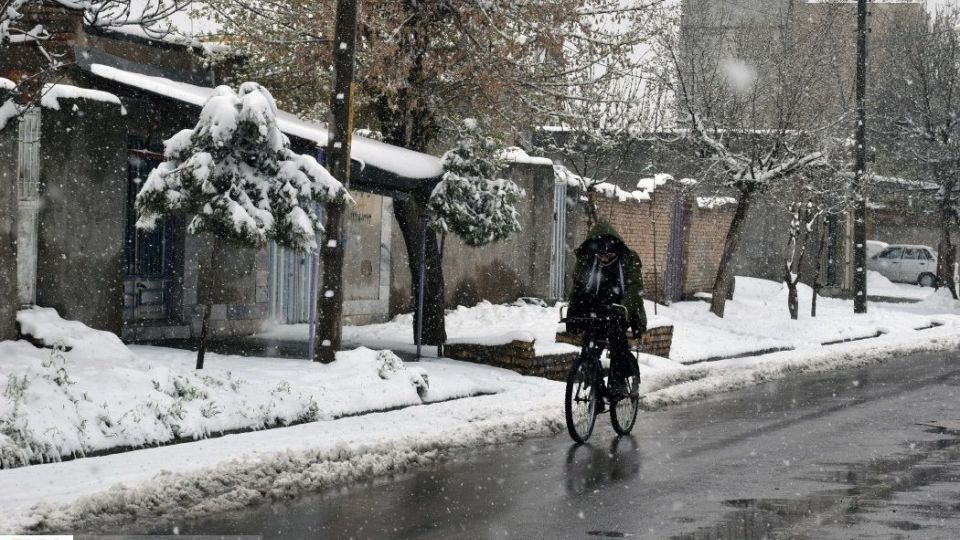 بارش اولین برف بهاری در قوچان