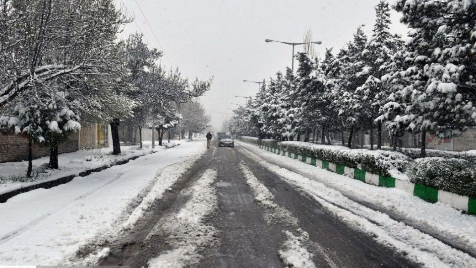 بارش اولین برف بهاری در قوچان