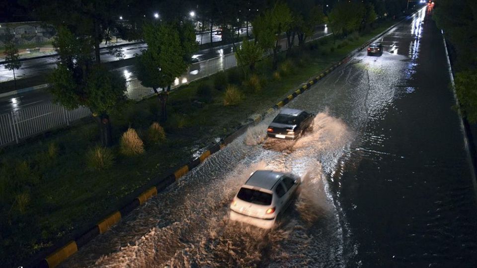 سیلاب و آبگرفتگی معابر شهر کرمان
