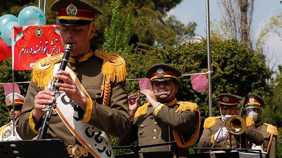 تجلیل از مدافعان سلامت