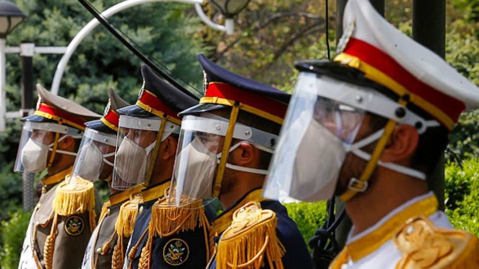 تجلیل از مدافعان سلامت