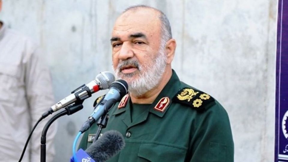 سرلشکر سلامی: امروز میتوانیم جهان را از فضا رویت کنیم/ در هر عرصهای میتوانیم موفقیتهای چشمگیری داشته باشیم سرلشکر سلامی: امروز میتوانیم جهان را از فضا رویت کنیم/ در هر عرصهای میتوانیم موفقیتهای چشمگیری داشته باشیم