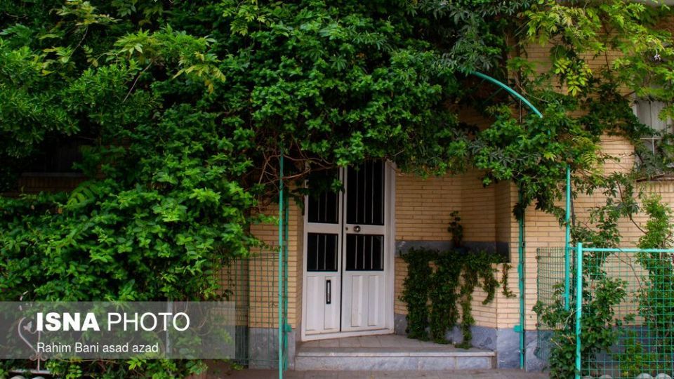 بهار بر سر خانه‌ها