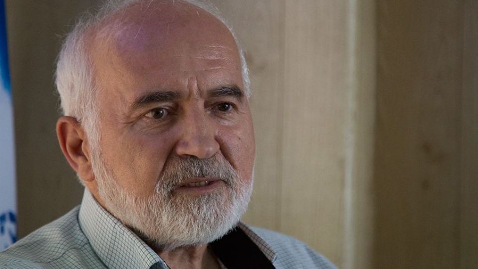 توکلی: دولت پیشنهاد «بودجه بدون نفت» را تحت تاثیر گروههای فشار قبول نکرد/ دولت چون زمینه را خودش خراب کرده، به «چه کنم چه کنم» افتاده است توکلی: دولت پیشنهاد «بودجه بدون نفت» را تحت تاثیر گروههای فشار قبول نکرد/ دولت چون زمینه را خودش خراب کرده، به «چه کنم چه کنم» افتاده است