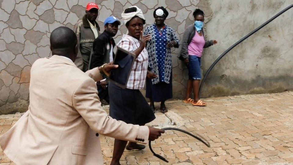 برخورد پلیس با نقض کنندگان قرنطینه در کشورهای مختلف