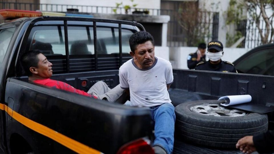 برخورد پلیس با نقض کنندگان قرنطینه در کشورهای مختلف