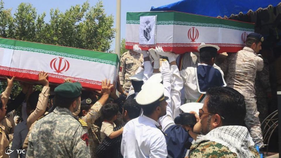 تشییع پیکر مطهر شهدای نیروی دریایی ارتش در بندر کنارک