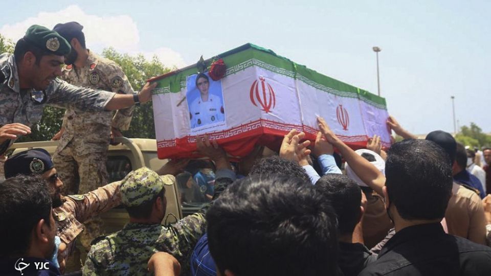 تشییع پیکر مطهر شهدای نیروی دریایی ارتش در بندر کنارک