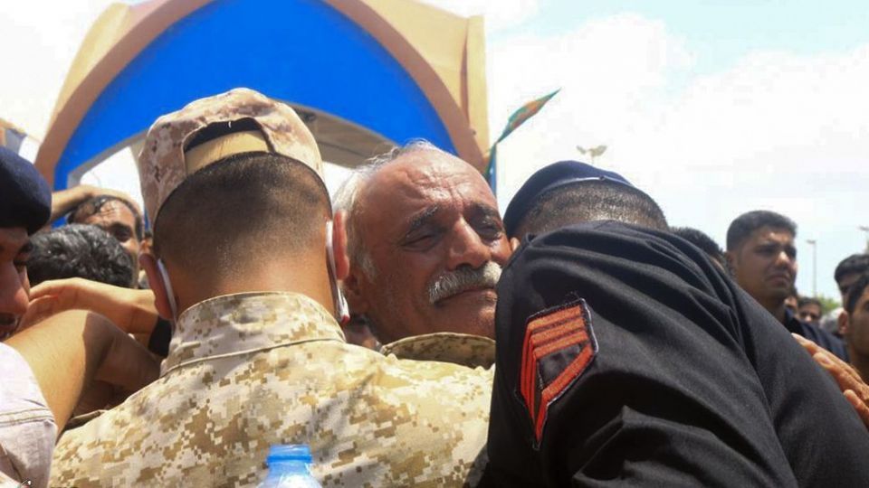 تشییع پیکر مطهر شهدای نیروی دریایی ارتش در بندر کنارک