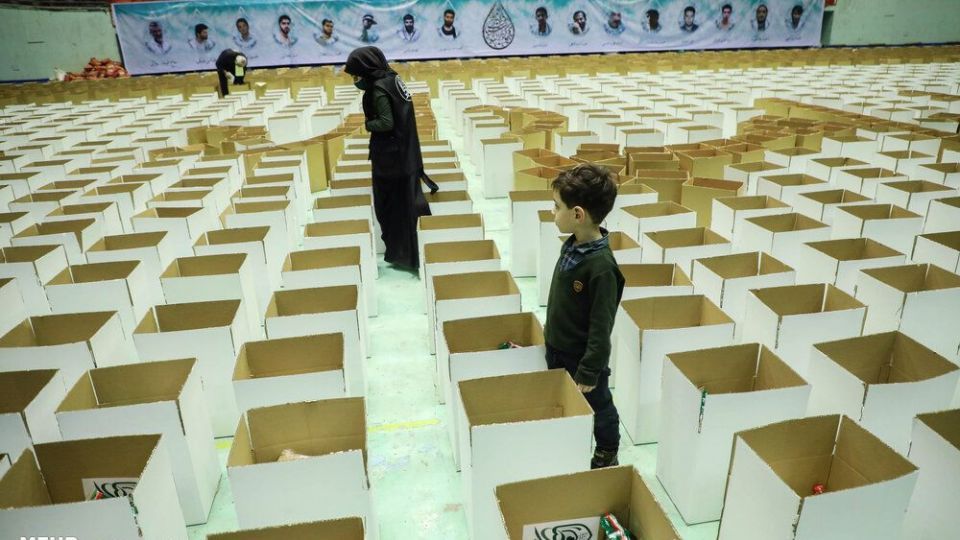 آماده سازی ۲۰ هزار بسته معیشتی جهت توزیع در ۵ استان