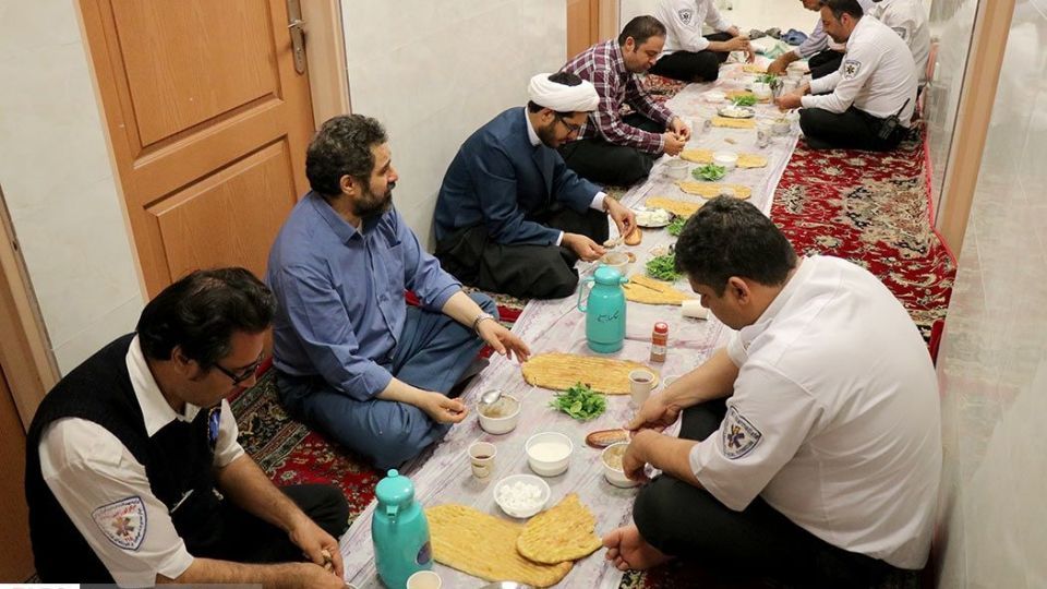 افطار به وقت نجات