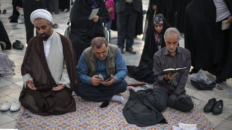 بازگشایی درهای حرم امام رضا(ع)