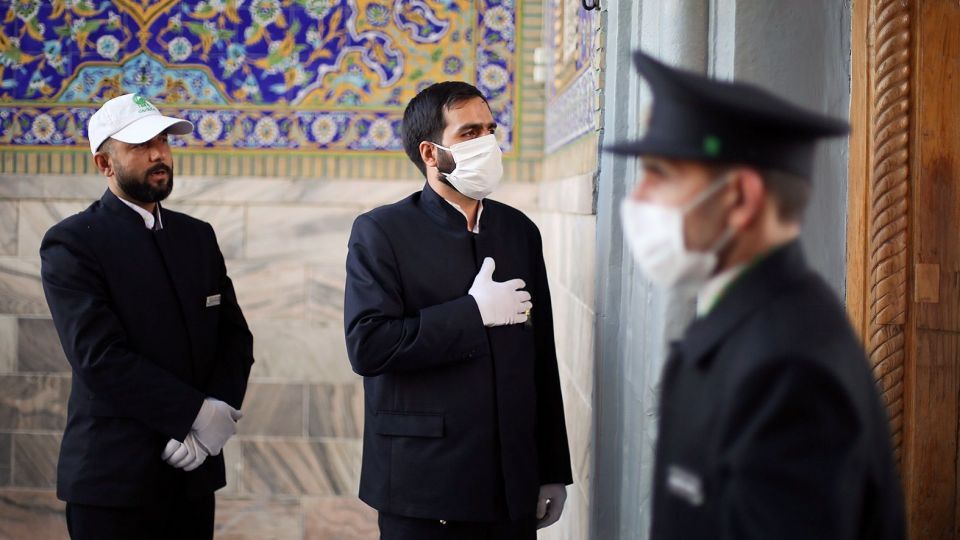 بازگشایی درهای حرم امام رضا(ع)