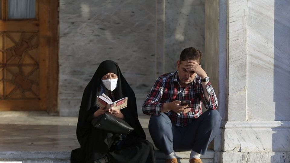 بازگشایی درهای حرم امام رضا(ع)