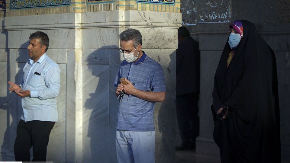 بازگشایی درهای حرم امام رضا(ع)