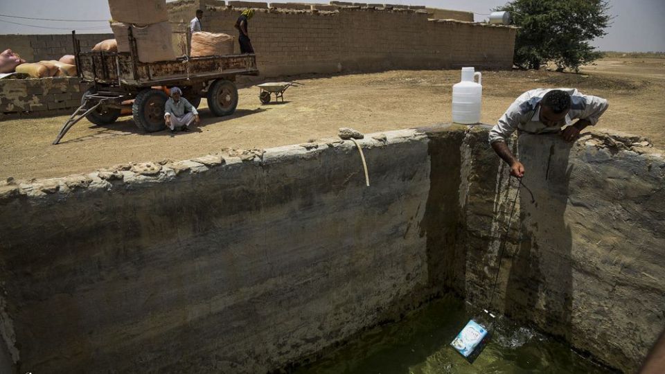 غیزانیه در رنج بی آبی