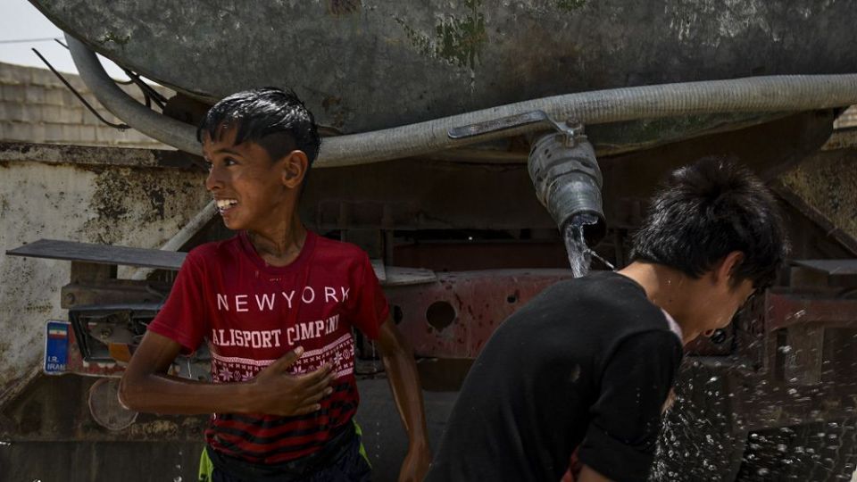 غیزانیه در رنج بی آبی