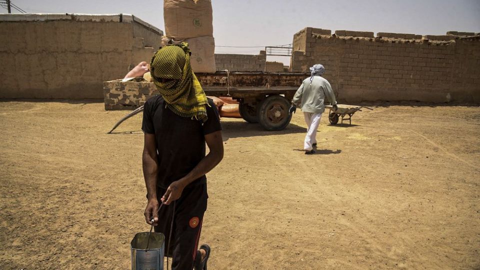 غیزانیه در رنج بی آبی