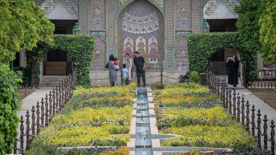 بازگشت روزهای بهاری باغ ارم و نارنجستان قوام شیراز