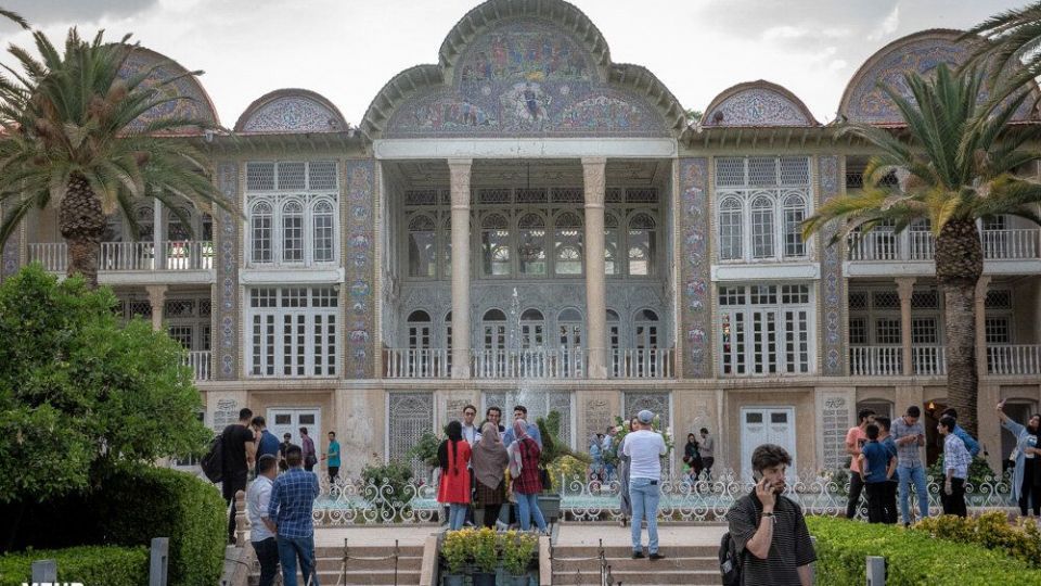 بازگشت روزهای بهاری باغ ارم و نارنجستان قوام شیراز