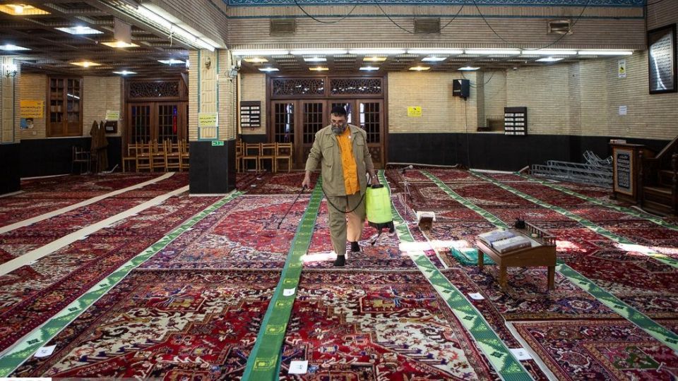 بازگشایی مساجد بعد از ۷۴ روز