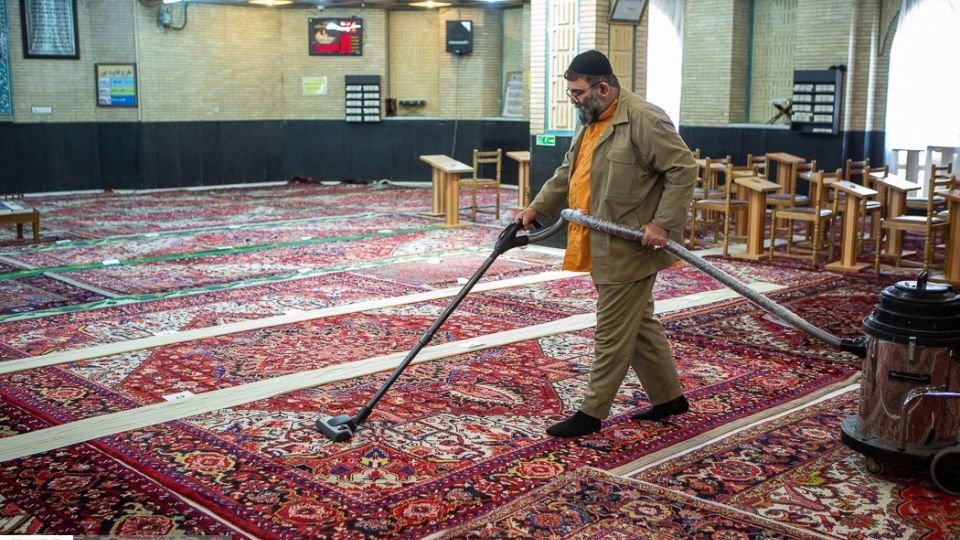 بازگشایی مساجد بعد از ۷۴ روز