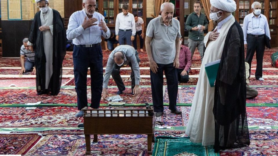 بازگشایی مساجد بعد از ۷۴ روز