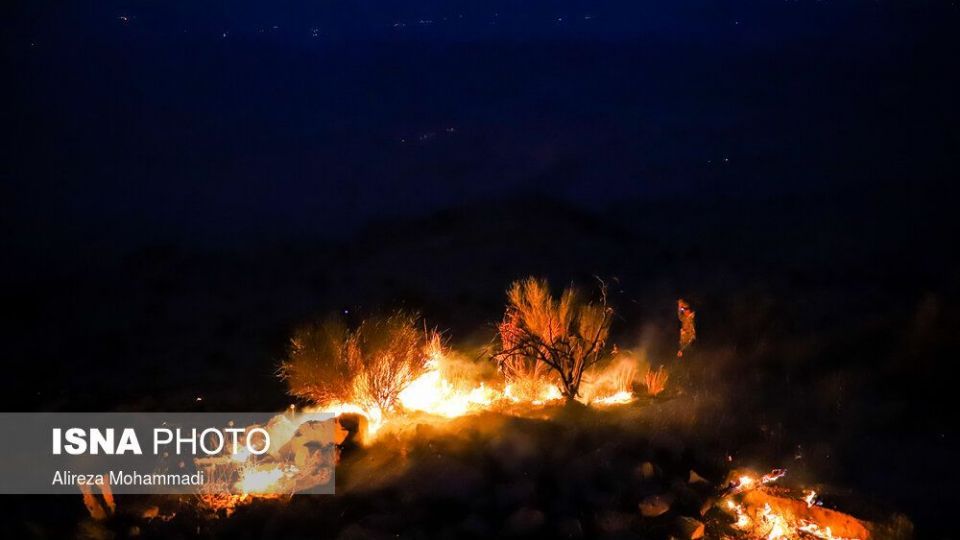 آتش بر جان خاییز