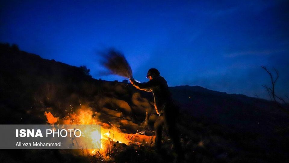 آتش بر جان خاییز