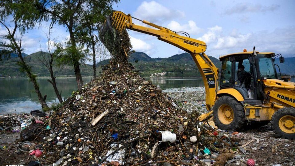 جمع‌آوری زباله‌های شناور در گواتمالا