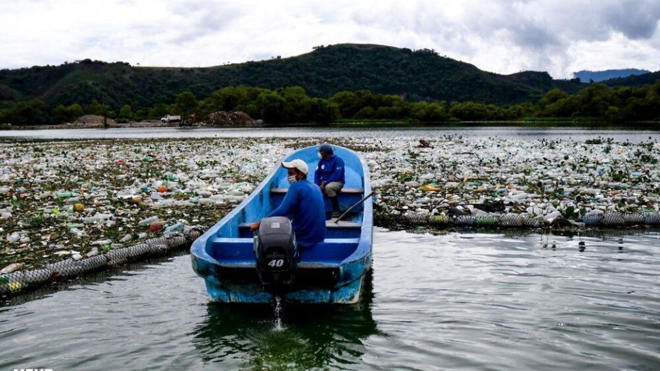 جمع‌آوری زباله‌های شناور در گواتمالا