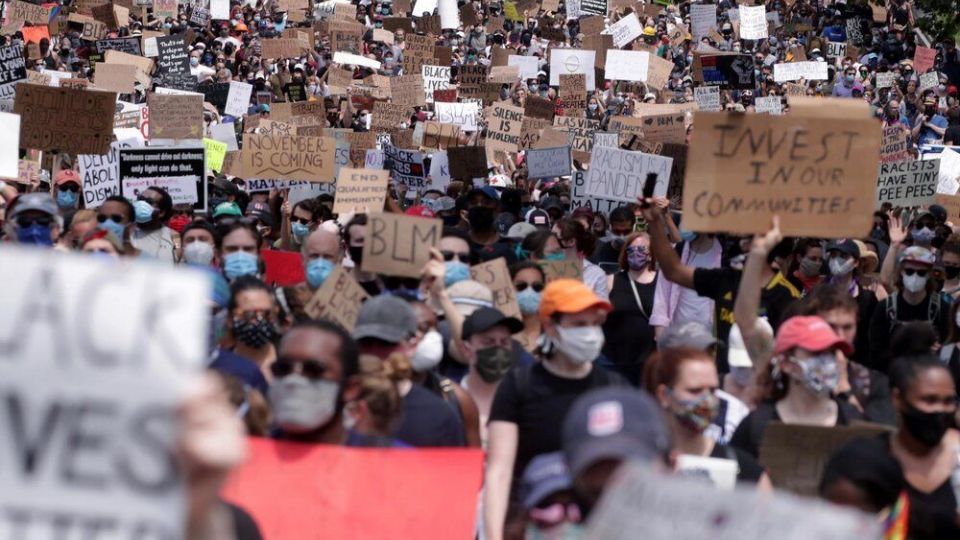 ادامه اعتراضات و خشونت پلیس در آمریکا