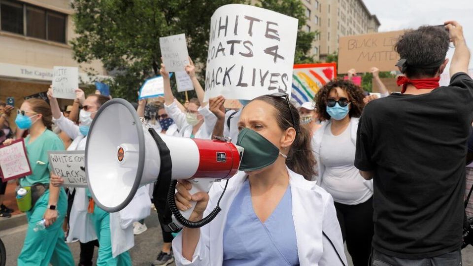 ادامه اعتراضات و خشونت پلیس در آمریکا