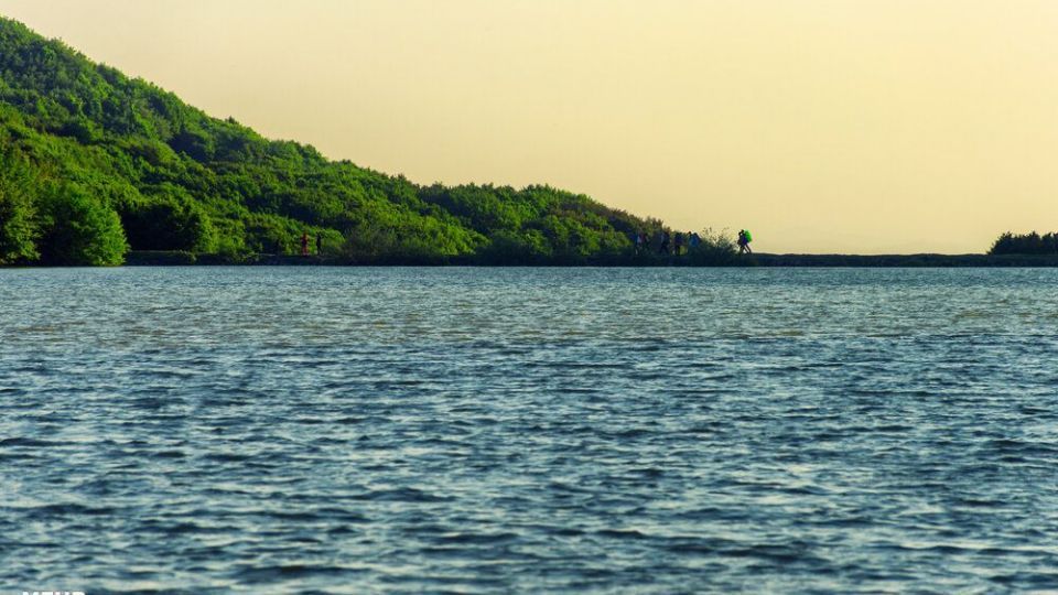 طبیعت دریاچه سوها تا آبشار لاتون