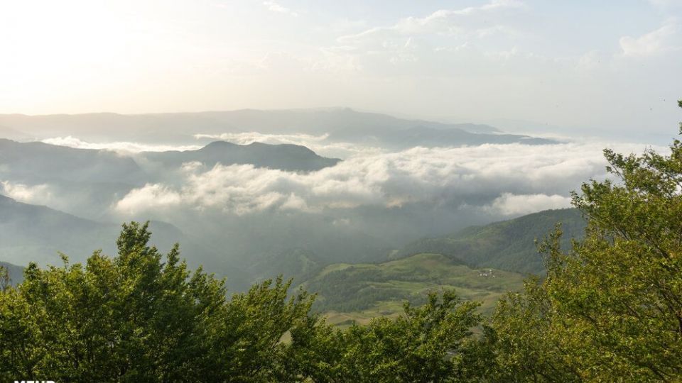 طبیعت دریاچه سوها تا آبشار لاتون