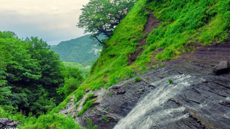 طبیعت دریاچه سوها تا آبشار لاتون