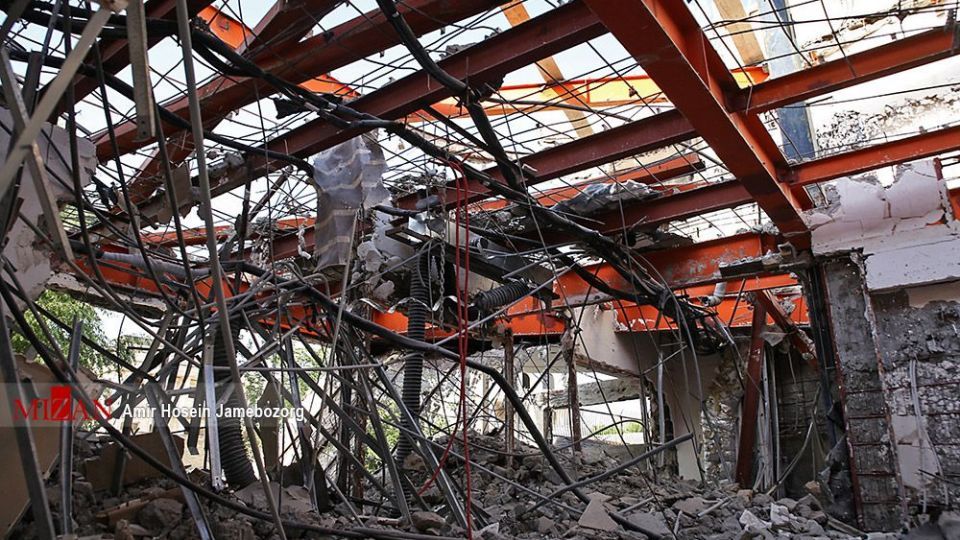 اجرای حکم تخریب ساختمان غیر مجاز ویلای شبنم نعمت‌زاده