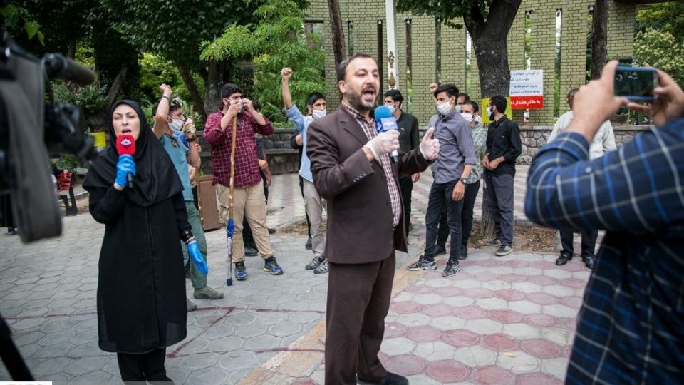 تجمع اعتراضی مقابل سفارت ارمنستان